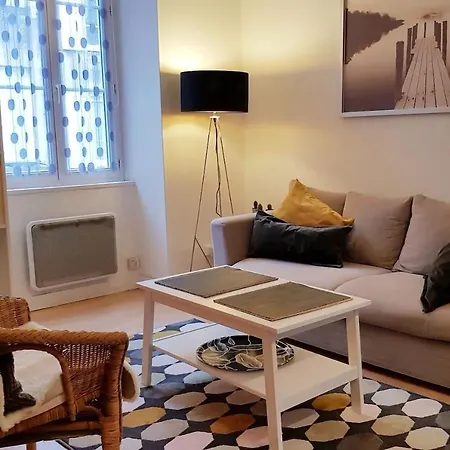T2 Cosy Avec Terrasse Centre Historique La Rochelle Apartment *