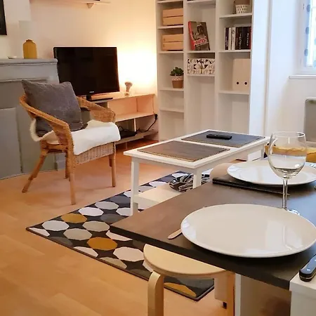 T2 Cosy Avec Terrasse Centre Historique La Rochelle Apartment *